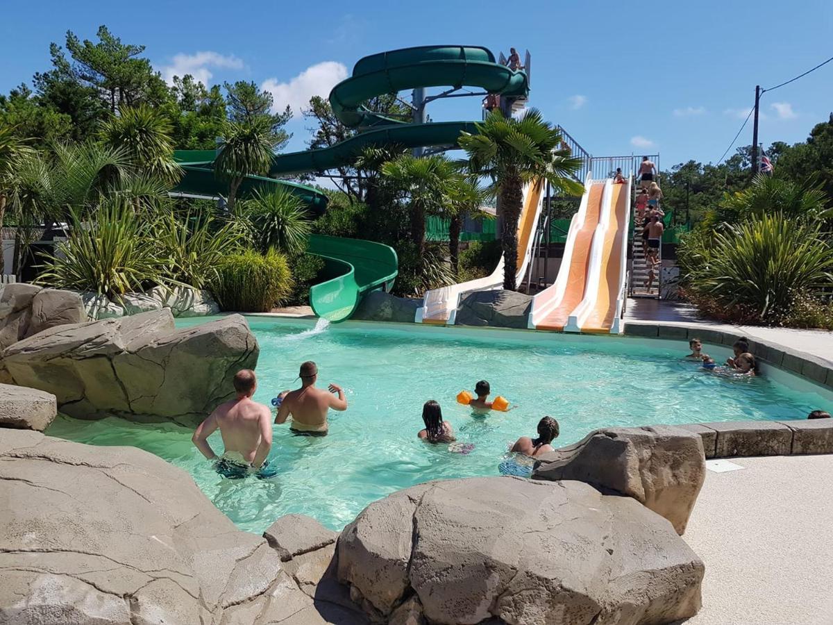 Hotel Camping Les Chouans Saint-Hilaire-de-Riez Exterior foto