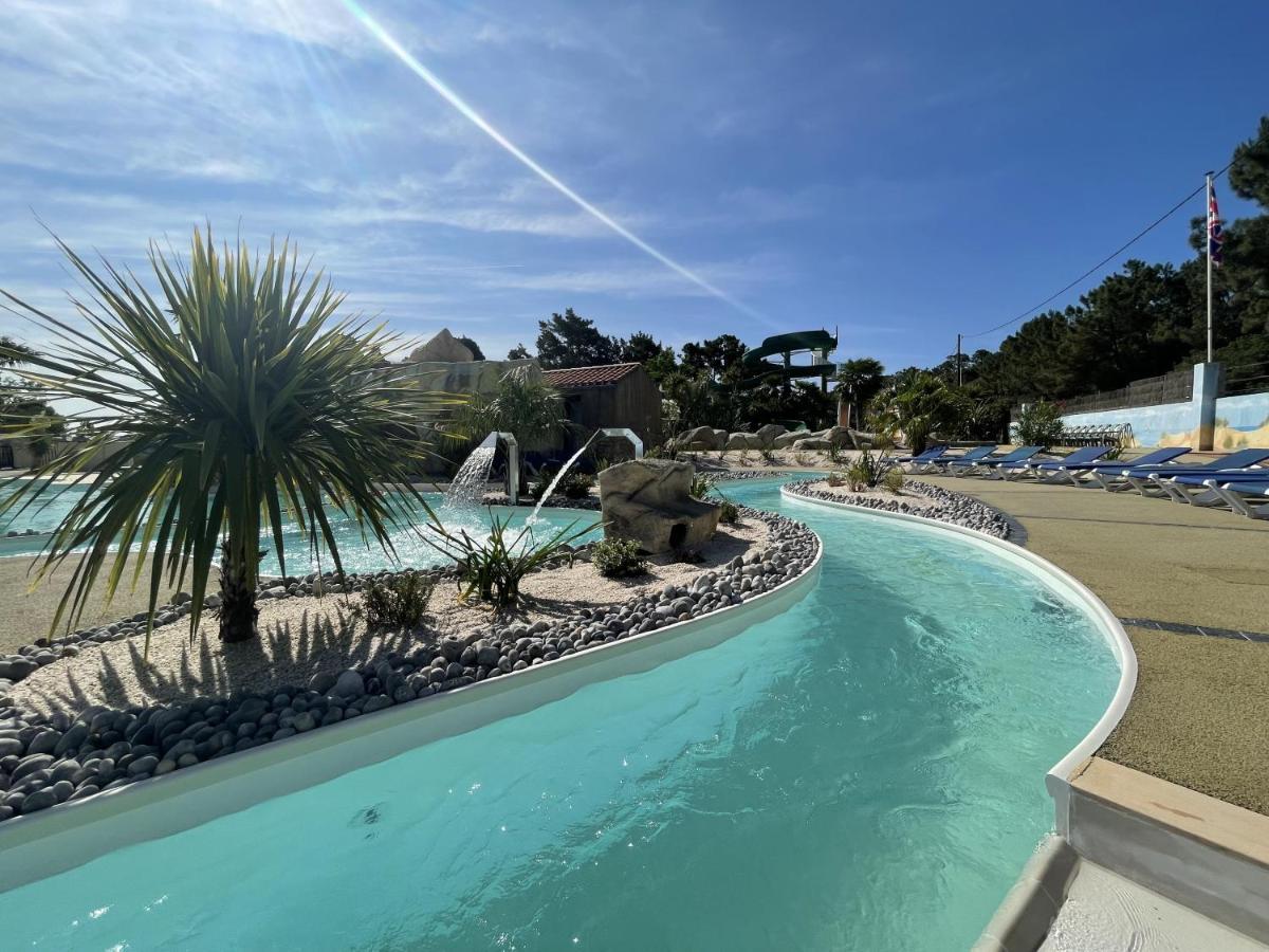 Hotel Camping Les Chouans Saint-Hilaire-de-Riez Exterior foto