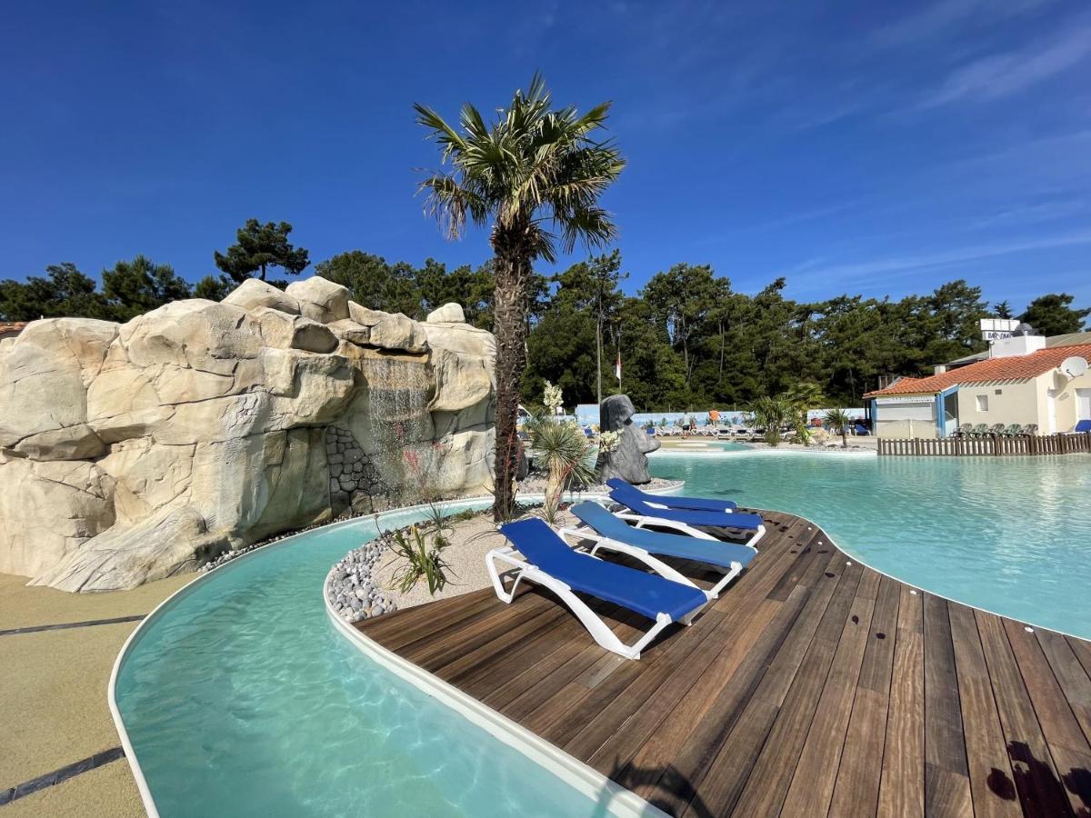 Hotel Camping Les Chouans Saint-Hilaire-de-Riez Exterior foto